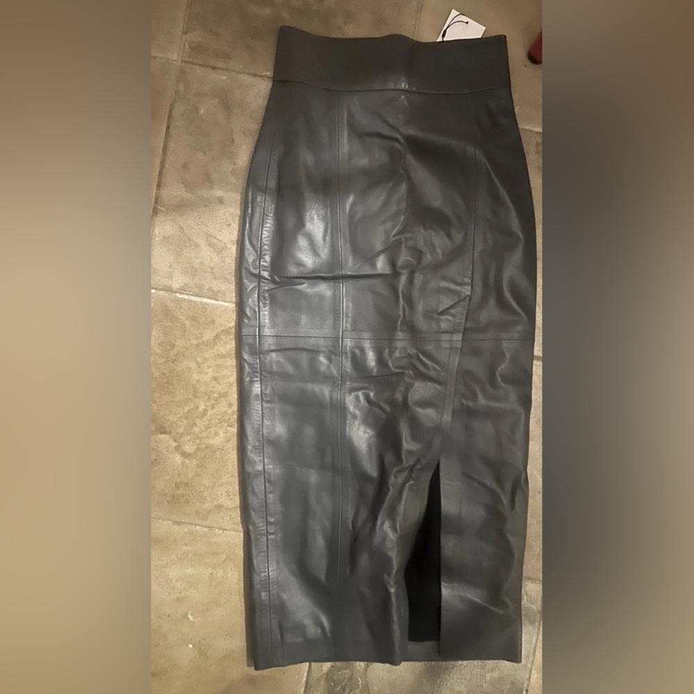 IRO WOMEN’S LAMB LEATHER SKIRT, SIZE 23W, Retail $995, Brand New W/Tags - Picture 4 of 7